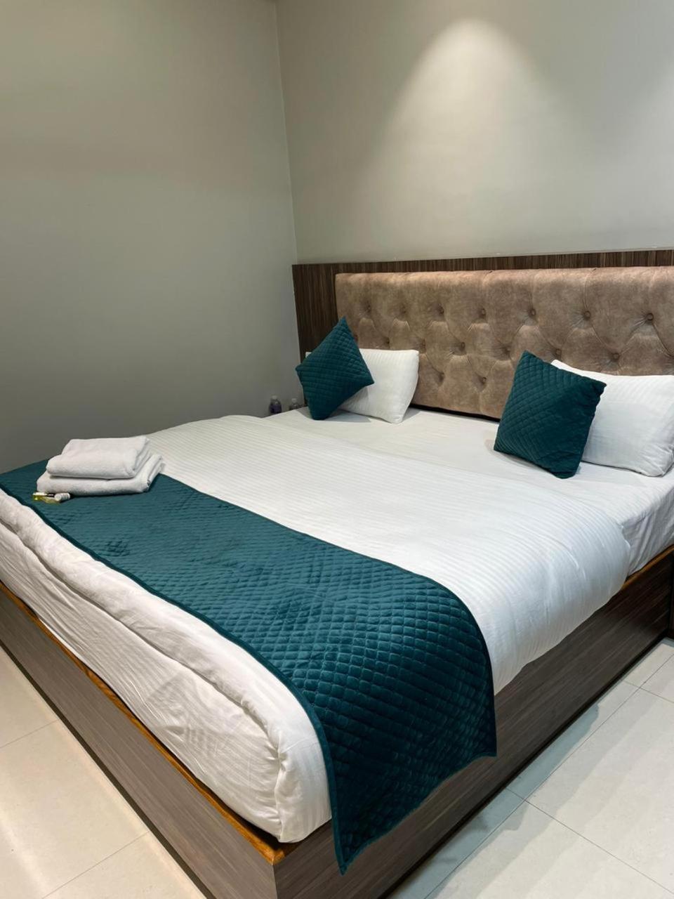 Vishwanath Inn فاراناسي المظهر الخارجي الصورة